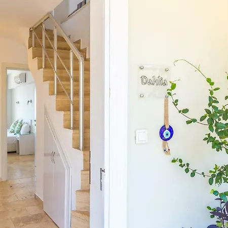 Dahlia Penthouse - Beautiful Luxurious Private Pool Fantastic Harbour Views Lägenhet *