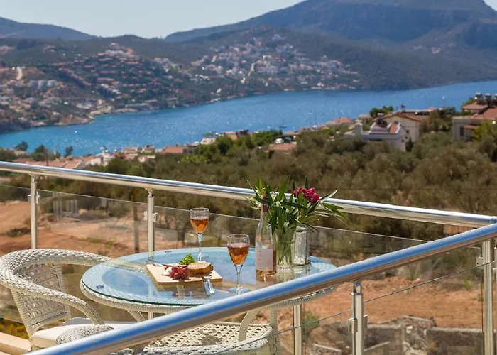 Dahlia Penthouse - Beautiful Luxurious Private Pool Fantastic Harbour Views