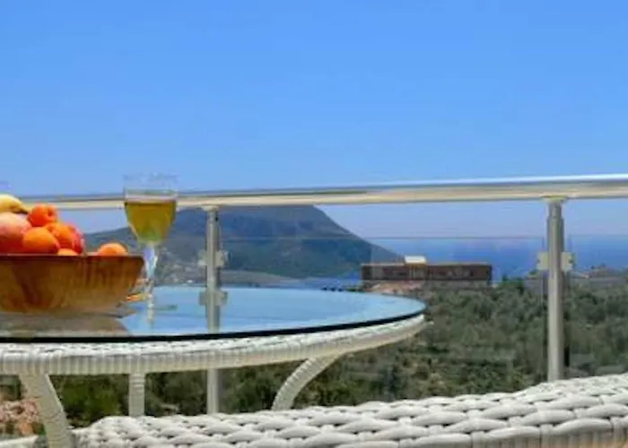 Dahlia Penthouse - Beautiful Luxurious Private Pool Fantastic Harbour Views