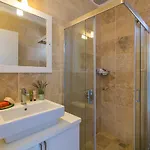 Dahlia Penthouse - Beautiful Luxurious Private Pool Fantastic Harbour Views קלקן